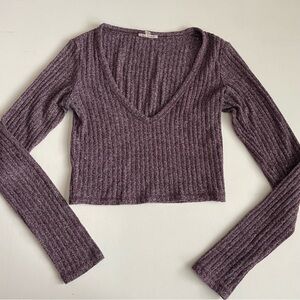 💚3/$15💚 ARITZIA WILFRED FREE XS Women's Purple Ribbed knit V-Neck crop Top